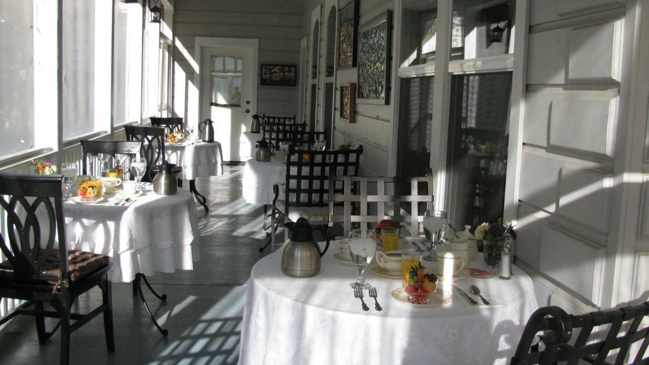 Yosemite Rose Bed And Breakfast Гровленд Экстерьер фото