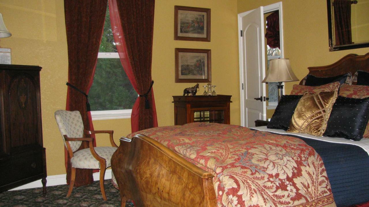 Yosemite Rose Bed And Breakfast Гровленд Экстерьер фото